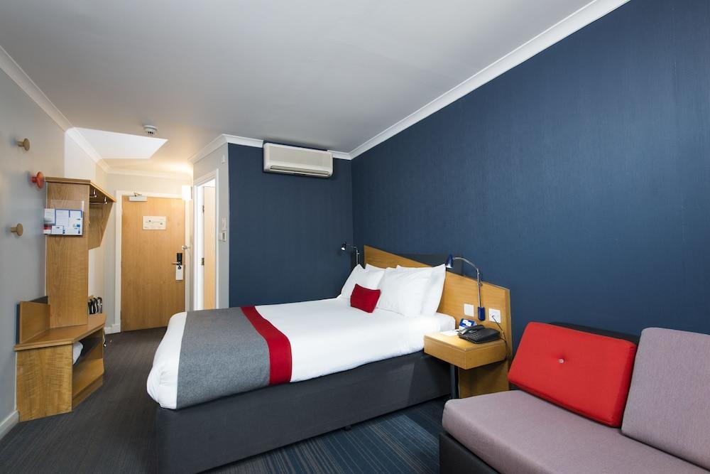 Holiday Inn Express Stirling By Ihg Exterior foto