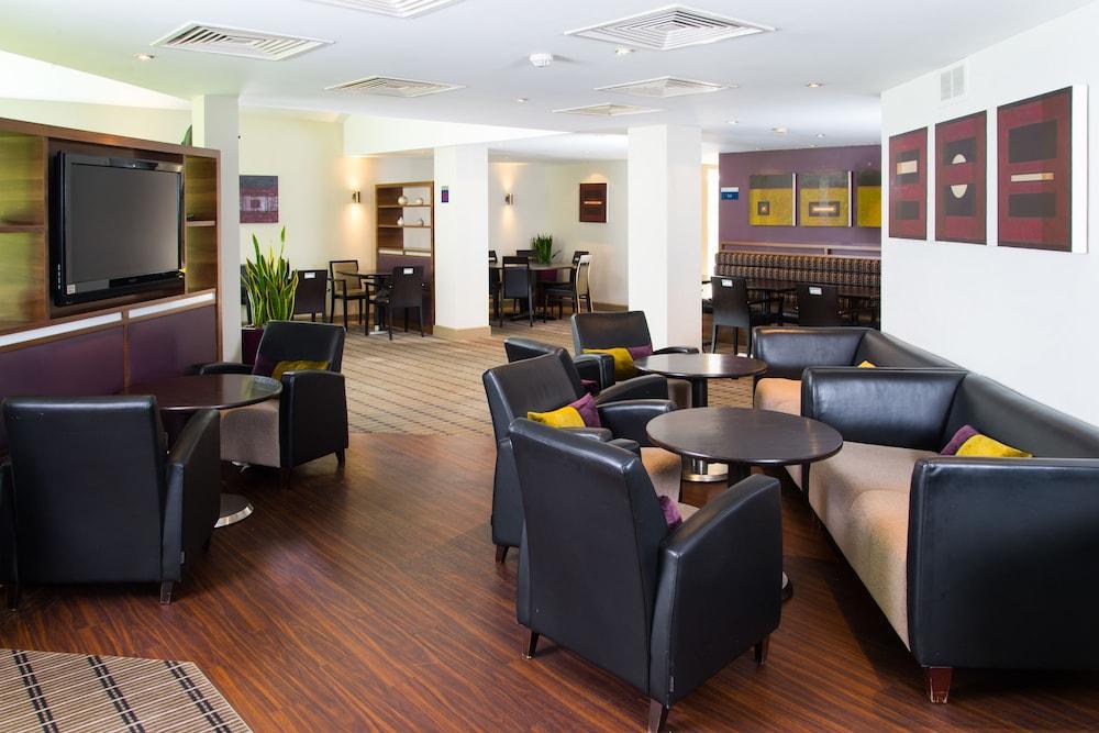 Holiday Inn Express Stirling By Ihg Exterior foto