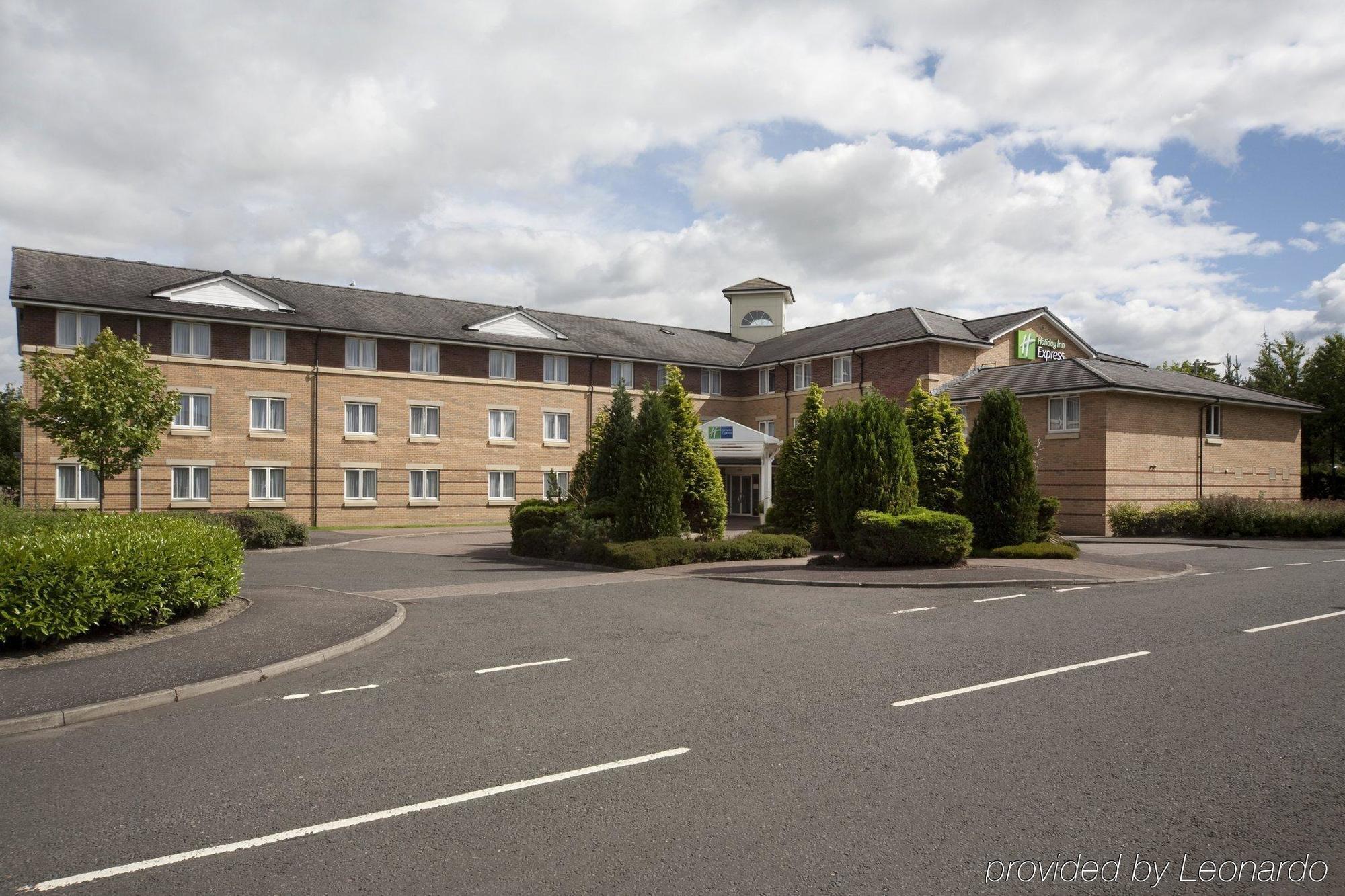Holiday Inn Express Stirling By Ihg Exterior foto