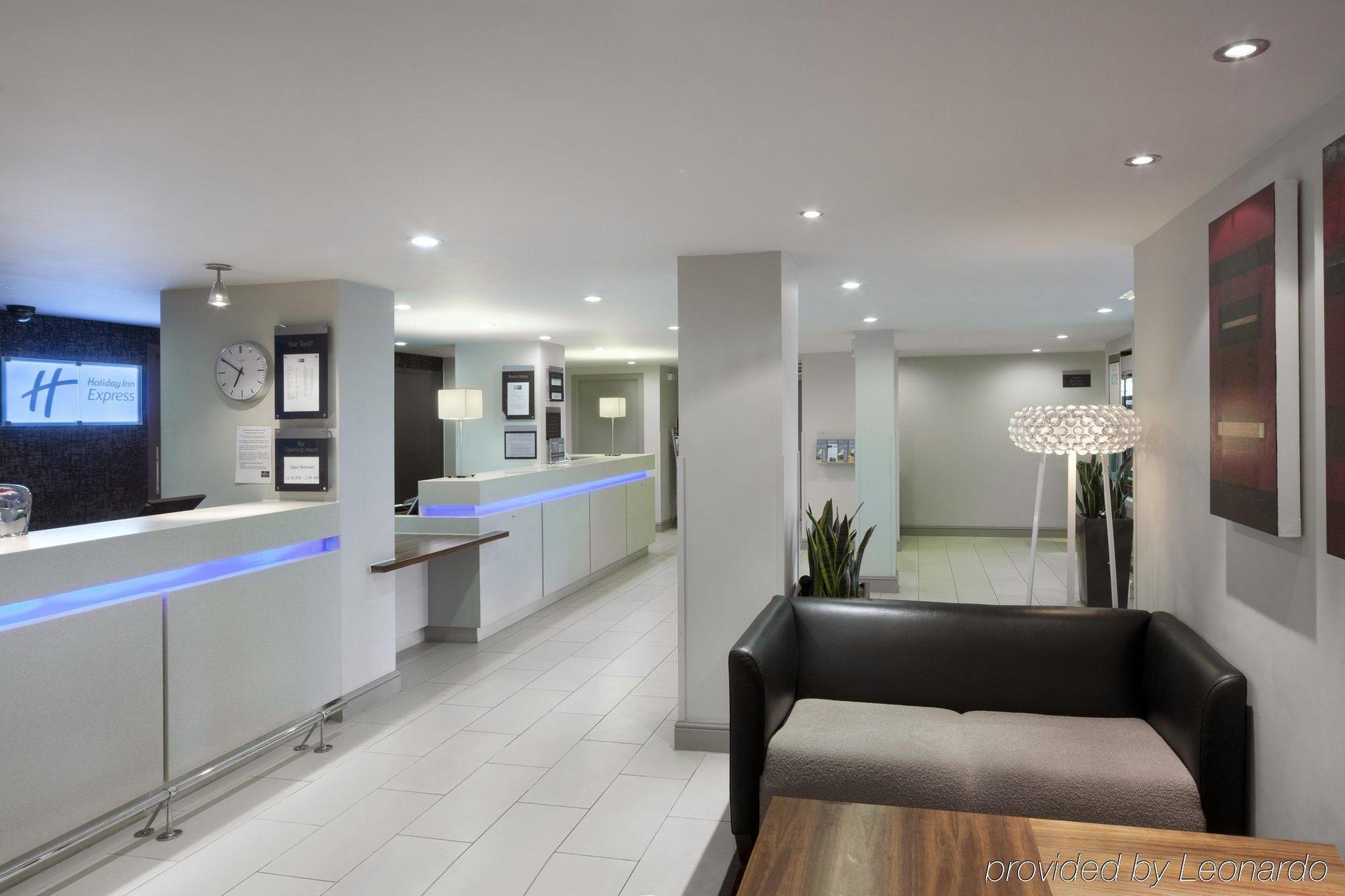 Holiday Inn Express Stirling By Ihg Interior foto