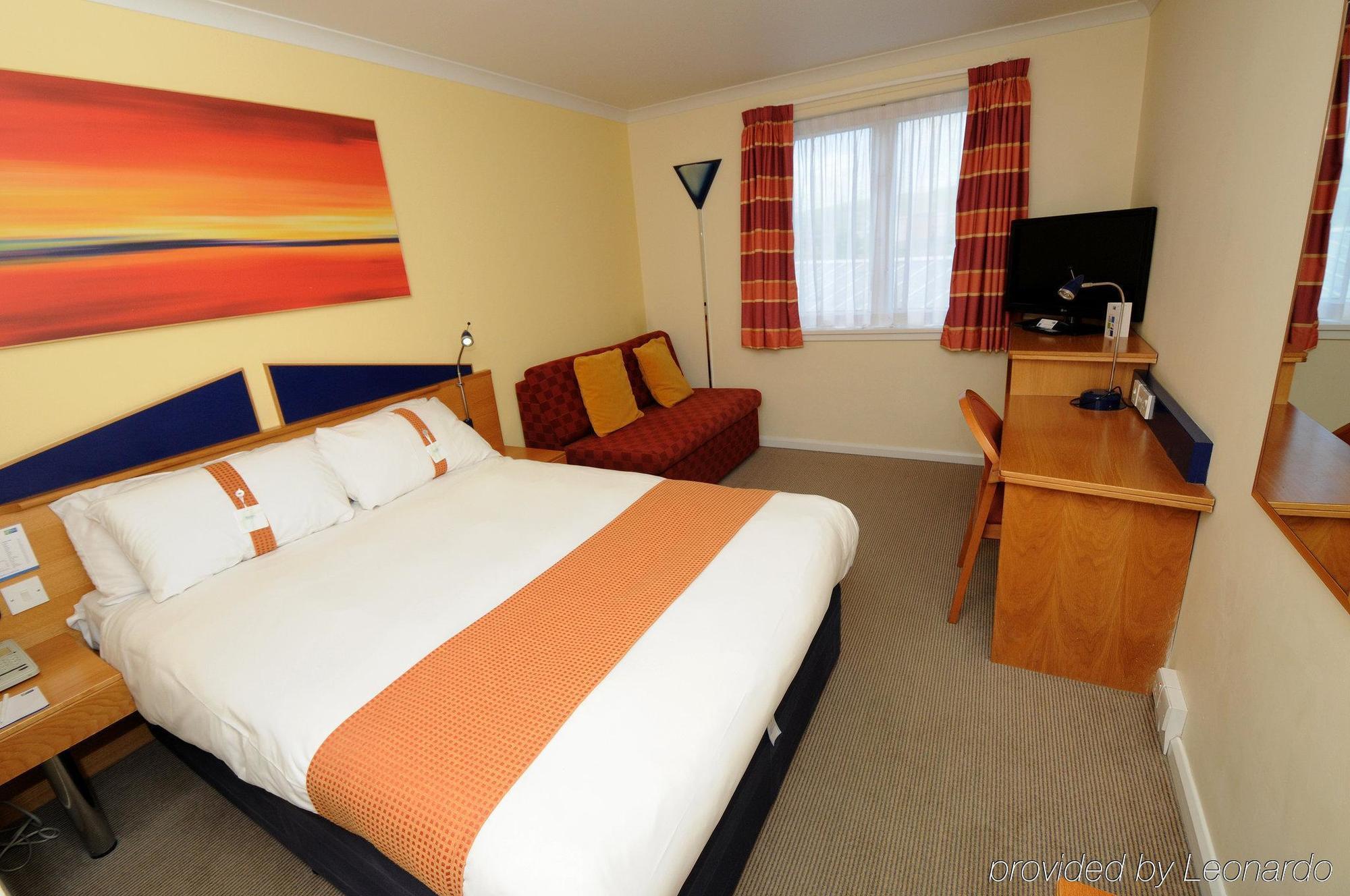 Holiday Inn Express Stirling By Ihg Exterior foto