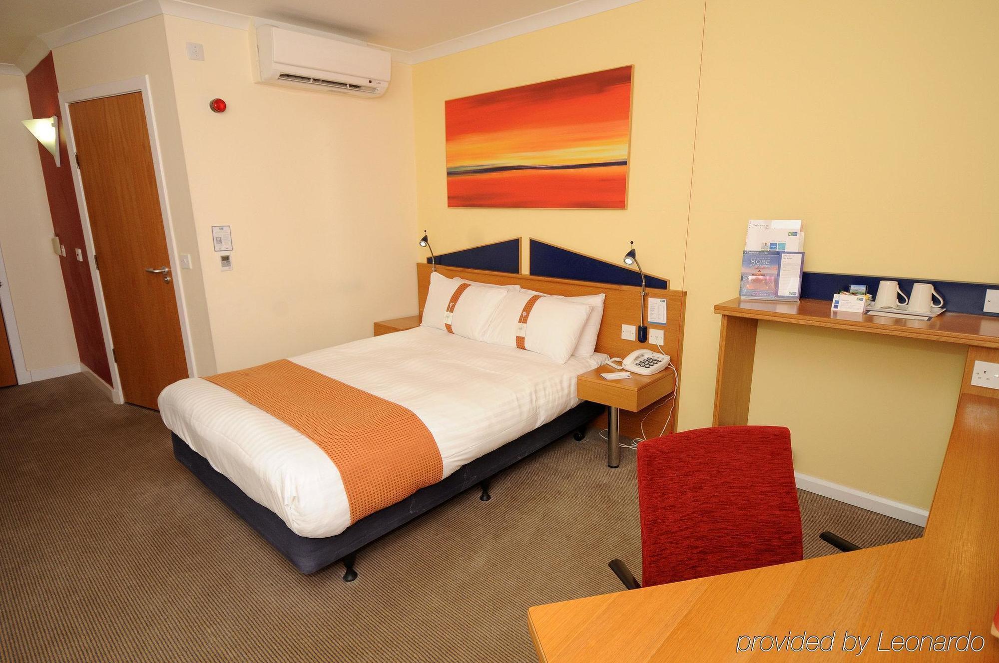 Holiday Inn Express Stirling By Ihg Exterior foto
