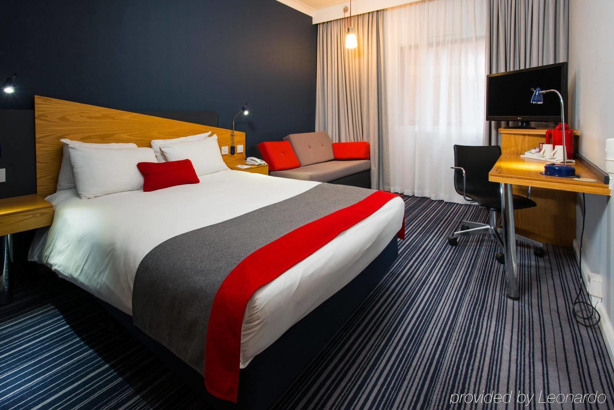 Holiday Inn Express Stirling By Ihg Exterior foto
